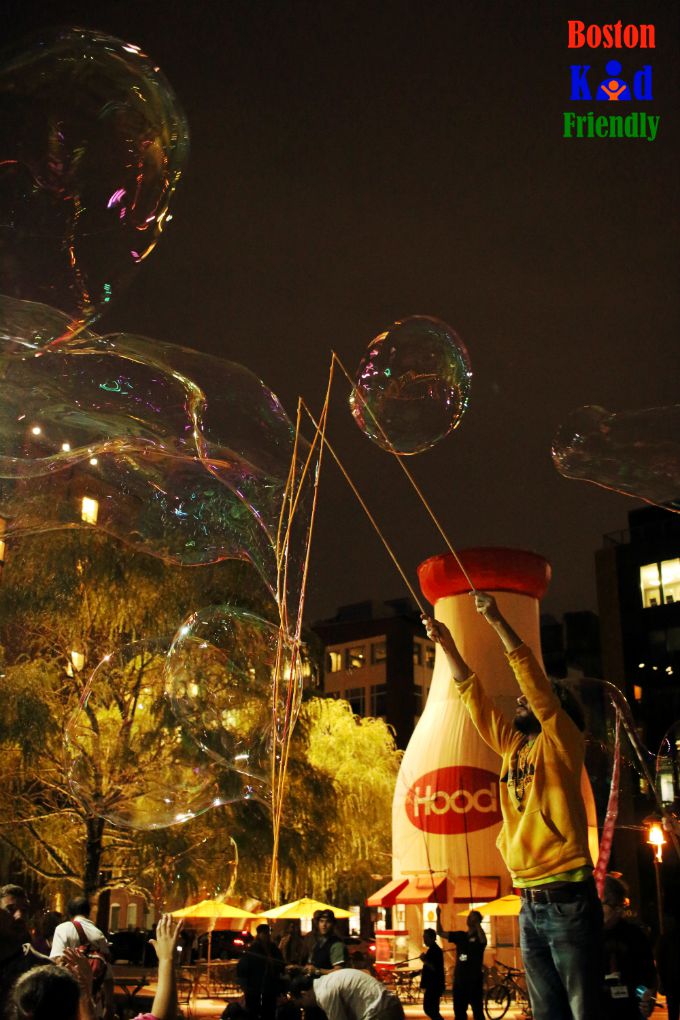 bubble making at boston Childrens museum bubble daze